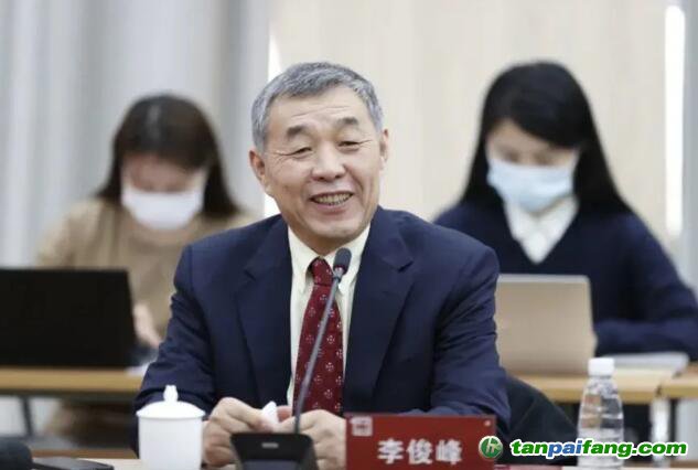 氣候?qū)＜遥禾贾泻湍繕?biāo)將深刻影響未來全球產(chǎn)業(yè)鏈的重組、重構(gòu)