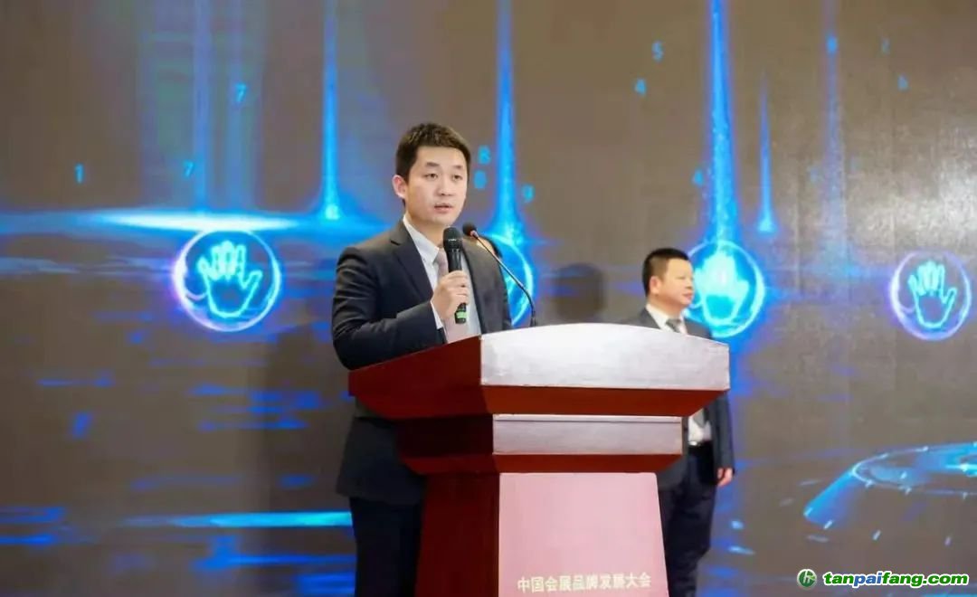 宣言主要從牢固樹(shù)立綠色低碳發(fā)展理念、加大支持綠色低碳技術(shù)展示應(yīng)用、完善綠色低碳會(huì)展標(biāo)準(zhǔn)體系、打造綠色低碳會(huì)展產(chǎn)業(yè)鏈、充分發(fā)揮綠色低碳會(huì)展示范引領(lǐng)作用五個(gè)方面發(fā)出倡議，共踐行業(yè)綠色發(fā)展之路。