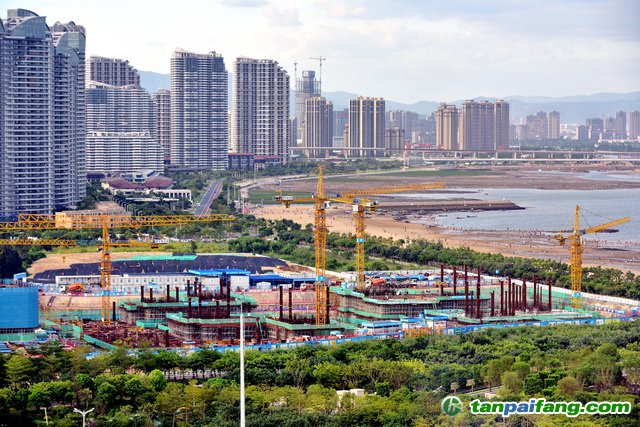 建筑領(lǐng)域是我國能源消耗的三大領(lǐng)域之一，也是重要的碳排放源。攝影/章軻